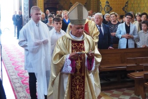 Wprowadzenie relikwii św. abp. Józefa Bilczewskiego